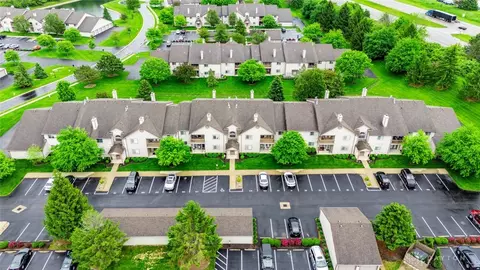 1730 Piper Ln #207, Dayton, OH 45440