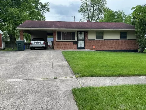 2412 Westport Dr, Dayton, OH 45406