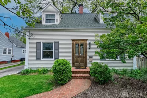 2700 Shroyer Rd, Oakwood, OH 45419