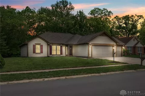 9326 Heritage Glen Dr, Miamisburg, OH 45342