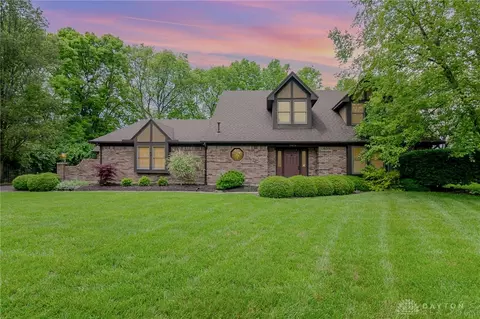 9015 Academy View Ct, Washington Township, OH 45458
