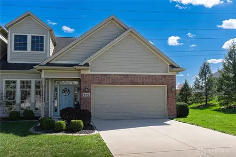 590 Storm Ct, Tipp City, OH 45371