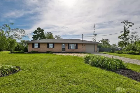 10872 Hetzler Rd, Gratis Twp, OH 45042
