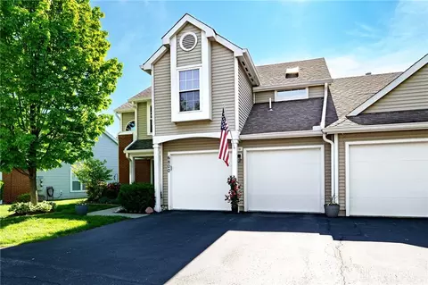 Exterior - 6800 Cedar Cove Dr, Centerville, OH 45459 photo 2 of 11