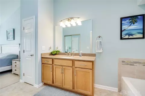 Bath - 6800 Cedar Cove Dr, Centerville, OH 45459 photo 3 of 6