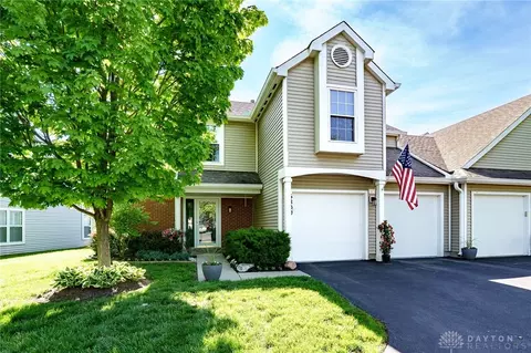 Exterior - 6800 Cedar Cove Dr, Centerville, OH 45459 photo 3 of 11