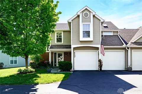 6800 Cedar Cove Dr, Centerville, OH 45459