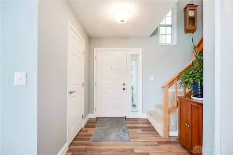 Entry Way - 6800 Cedar Cove Dr, Centerville, OH 45459 photo 1 of 5