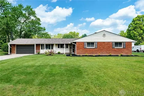 2015 E David Rd, Dayton, OH 45440 photo 2