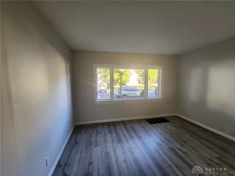 360 Buxton Ave, Springfield, OH 45505 photo 6