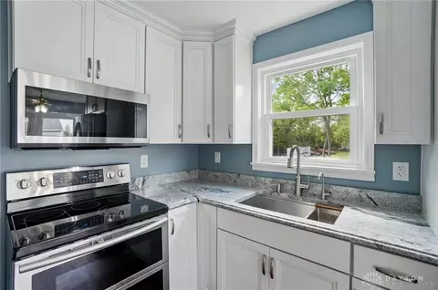 3948 W National Rd, Springfield, OH 45504 photo 12