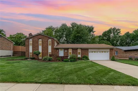 6179 Stonehill Dr, Fairfield, OH 45014