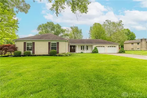 6830 Morrow Dr, Dayton, OH 45415