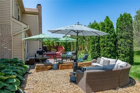 Exterior - 45 Wheatmore Ct, Springboro, OH 45066 photo 5 of 11