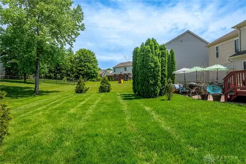Exterior - 45 Wheatmore Ct, Springboro, OH 45066 photo 7 of 11