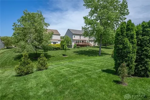 Exterior - 45 Wheatmore Ct, Springboro, OH 45066 photo 8 of 11
