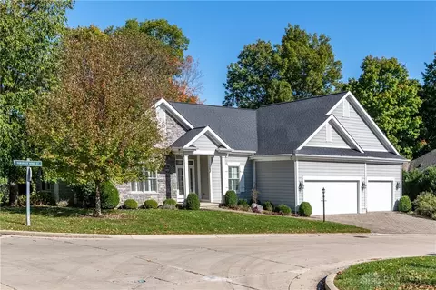 2082 Tamarack Ridge Ct, Dayton, OH 45431