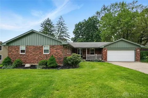 8227 S Brown School Rd, Vandalia, OH 45377