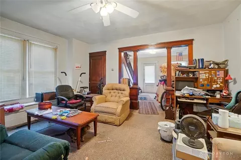 Living - 724 Garfield Ave, Springfield, OH 45504 photo 1 of 1