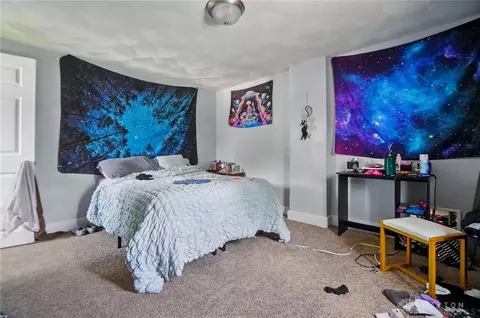 Bedroom - 724 Garfield Ave, Springfield, OH 45504 photo 1 of 6