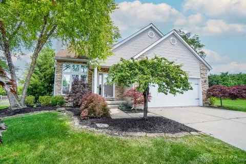 8107 Serenity Lake Dr, Liberty Township, OH 45044