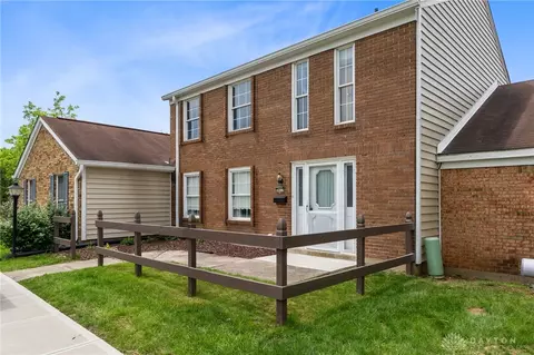 2417 Rona Village Blvd, Fairborn, OH 45324