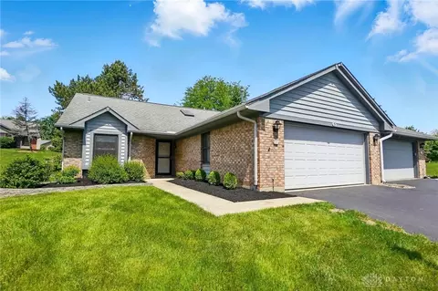 3 Pheasant Run Cir, Springboro, OH 45066