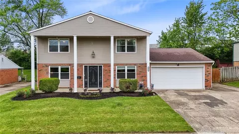 6929 Hubbard Dr, Dayton, OH 45424