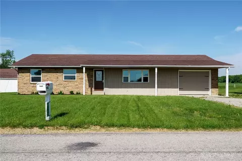 2165 Stillwater Rd, Houston, OH 45333