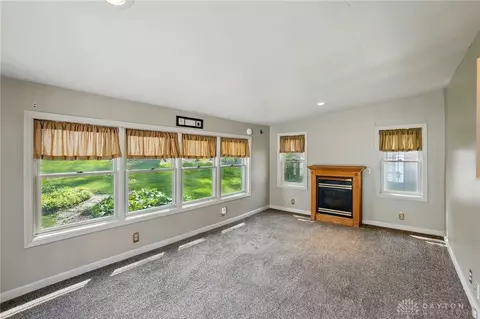811 Tanglewood Dr, Springfield, OH 45504 photo 15