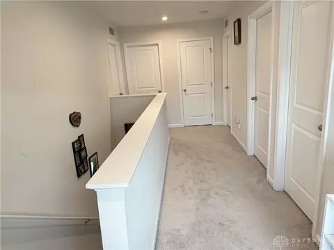 Entry Way - 222 Roebling St, Springfield, OH 45505 photo 5 of 6