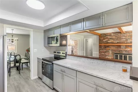 7895 Raintree Rd, Centerville, OH 45459 photo 14