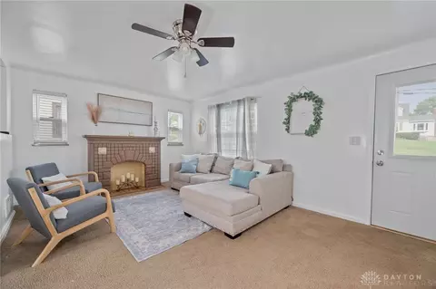 Living - 4582 School Section Rd, Cincinnati, OH 45211 photo 1 of 3