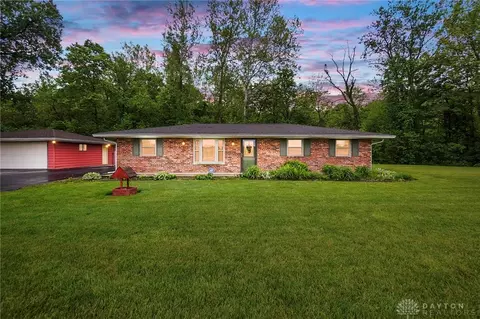 8590 Euphemia Castine Rd, Lewisburg, OH 45338