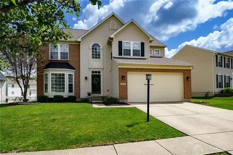 476 Stanton Dr, Springboro, OH 45066