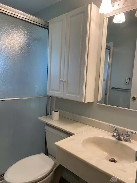 Bath - 1673 W Stroop Rd, Kettering, OH 45439 photo 1 of 3