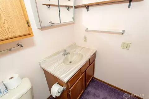 Bath - 3079 Brixton Rd, Springfield, OH 45503 photo 1 of 4