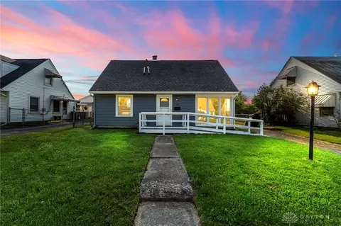 1126 Blakley Dr, Dayton, OH 45403