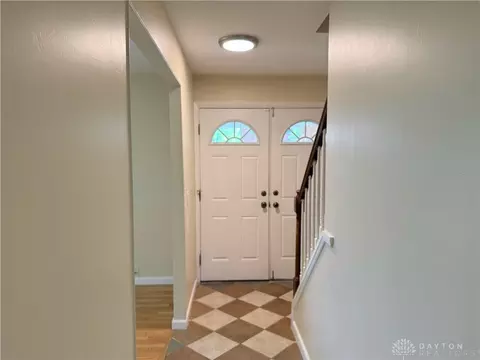 Entry Way - 1121 Gracewind Ct, Cincinnati, OH 45231 photo 1 of 1