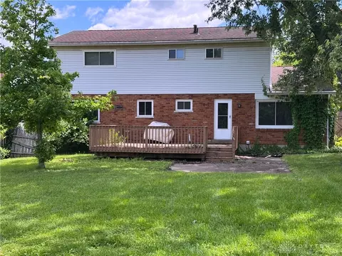 Exterior - 1121 Gracewind Ct, Cincinnati, OH 45231 photo 3 of 5