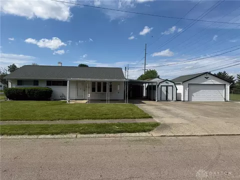 409 Skyview Dr, Vandalia, OH 45377
