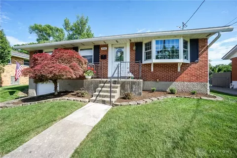 5061 Grossepointe Ln, Cincinnati, OH 45238