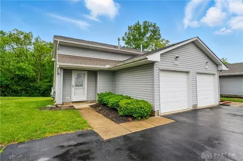 9670 Centerville Creek Ln, Washington Township, OH 45458
