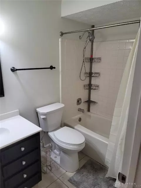 Bath - 6308 Jason Ln, Centerville, OH 45459 photo 2 of 2