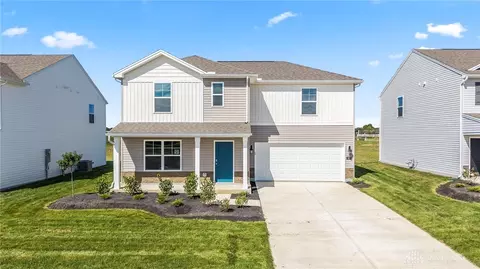 907 Brubaker Dr, New Carlisle, OH 45344