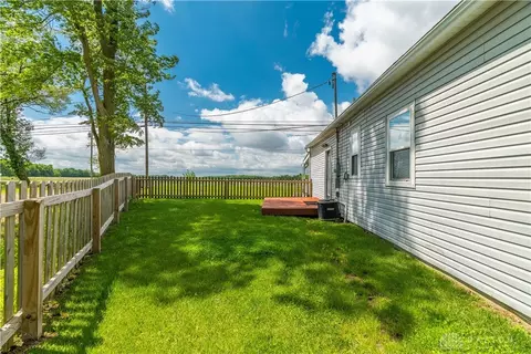 Exterior - 4209 E State Route 41, Troy, OH 45373 photo 3 of 8