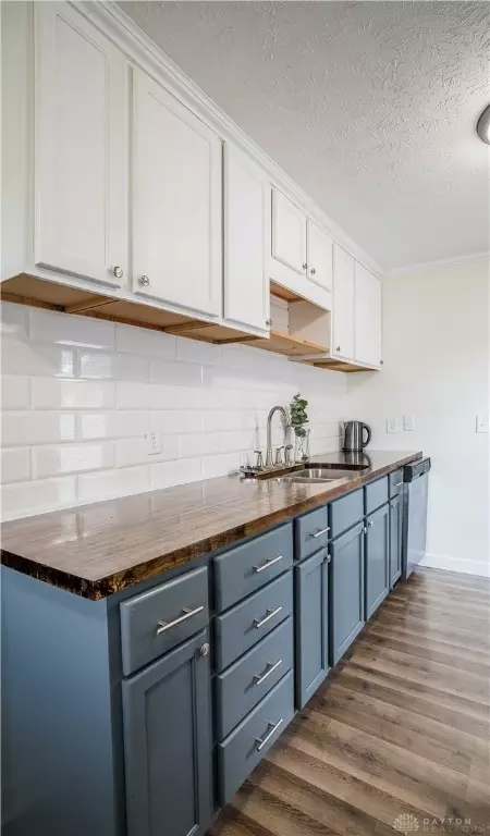 Kitchen - 4209 E State Route 41, Troy, OH 45373 photo 3 of 4