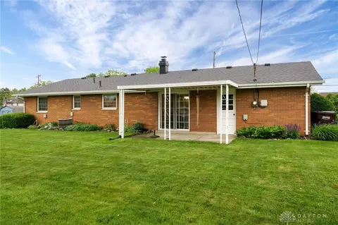 Exterior - 3103 E High St, Springfield, OH 45505 photo 10 of 10