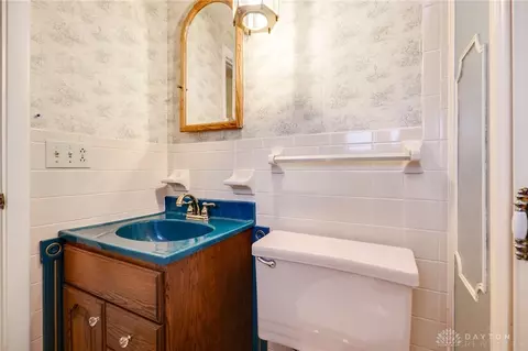 Bath - 3103 E High St, Springfield, OH 45505 photo 2 of 3