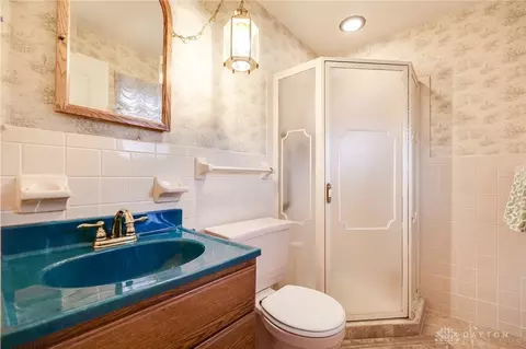 Bath - 3103 E High St, Springfield, OH 45505 photo 1 of 3
